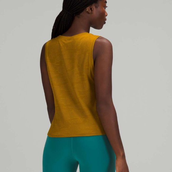 NWT Lululemon Train to Be Tank Top - Picture 2 of 7